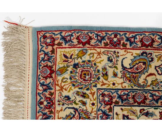 ISFAHAN Persian carpet with silk warp     