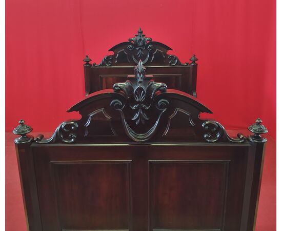 Rosewood bed one and a half square