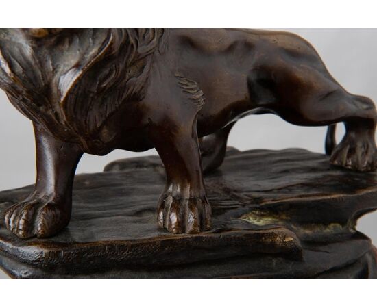 Bronze &quot;lion&quot; sculpture     