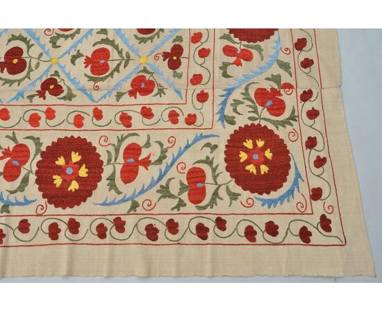 Turkomanno fabric embroidered SUSANI     