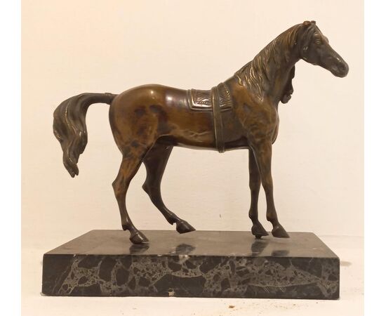 Cavallo in bronzo