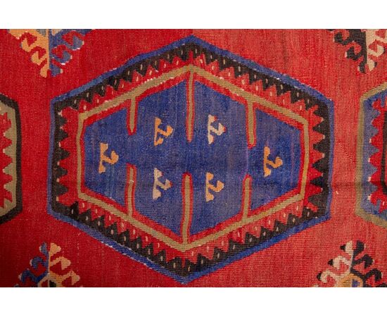 SIVAS Kilim of large proportions     