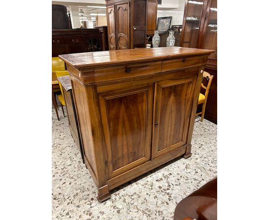 Credenza Francese Stile Luigi Filippo in Legno di noce XIX secolo con 2 ante e 2 cassetti