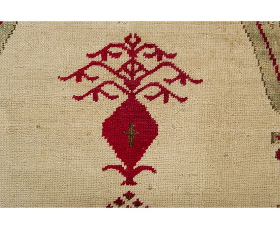 Antique collectible GHIORDES prayer rug     