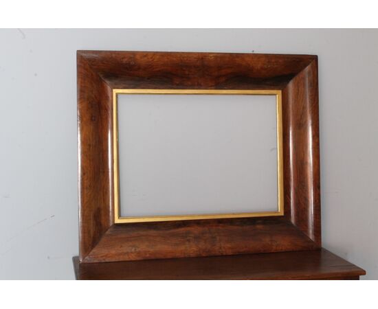 Antica Cornice Carlo X in noce a vassoio lastronata e oro  . Mis 110 x 90 interno 75,50 x 55,50 