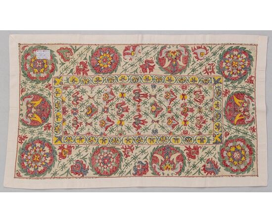 SUSANI panel with embroidery - B / 1564 -     