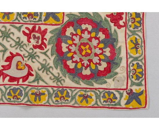 SUSANI panel with embroidery - B / 1564 -     