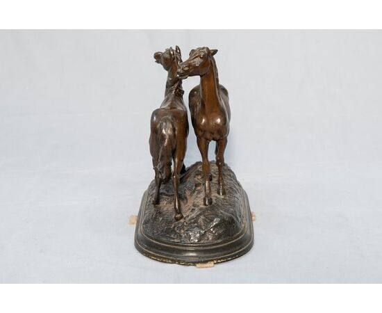 French bronze statue with horses - O / 2677 -     