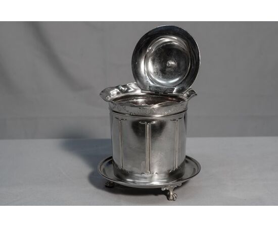 English silverplate tea jar. O / 7590     