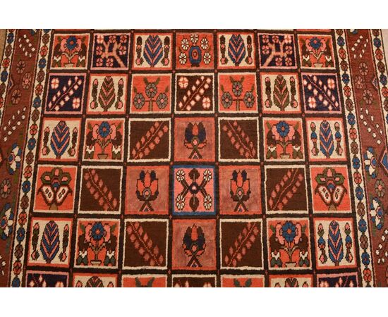 Gabbeh carpet of BAKHTIARY nomads - nr. 110 -     