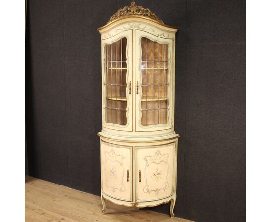 Lacquered, gilded and painted Venetian corner cabinet