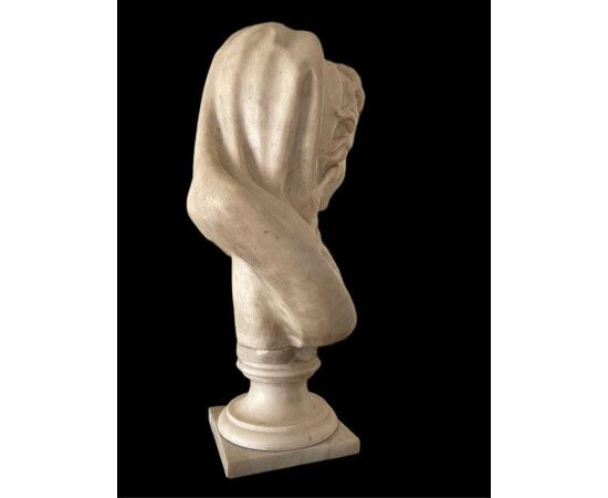 YOUNG WOMAN MARBLE SCULPTURE     