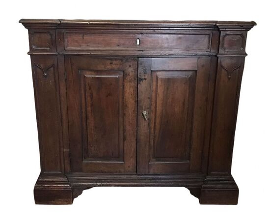 Piccola credenza