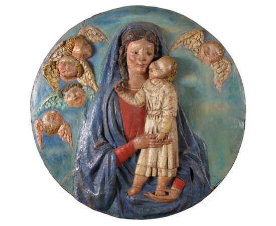 Madonna con Bambino, tondo in terracotta policroma del XX° secolo