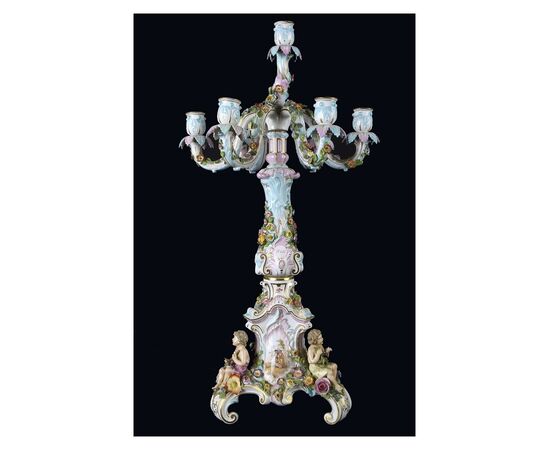 Candelabro a 7 fiamme in porcellana Meissen decorata