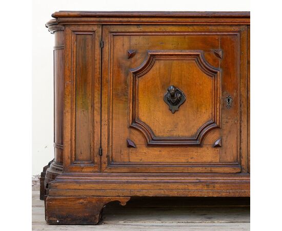 Credenza Veneta in Noce, Venezia, 1700