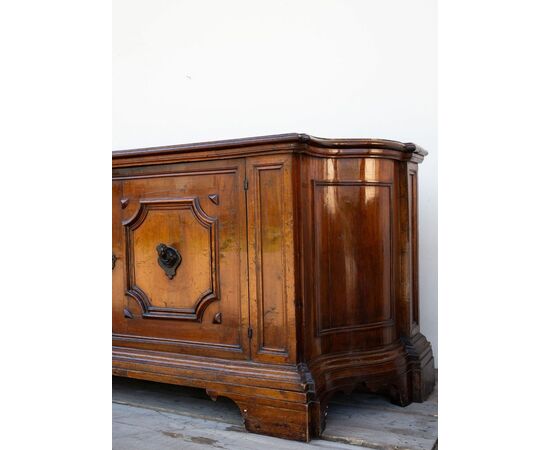 Credenza Veneta in Noce, Venezia, 1700