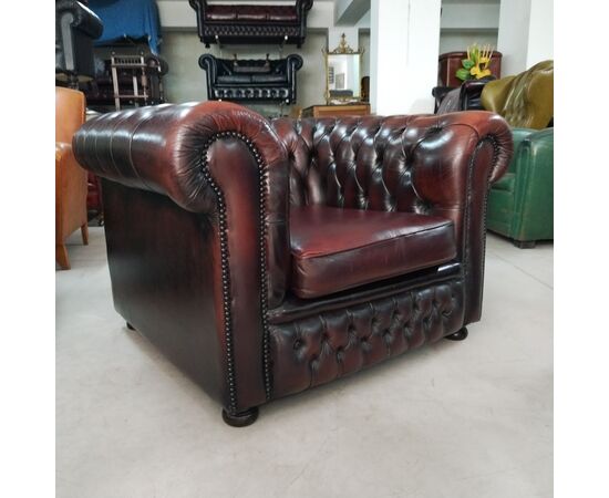 Divani e poltrone chesterfield inglesi originali nuovi e vintage 