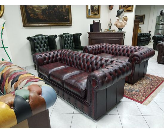 Divani e poltrone chesterfield inglesi originali nuovi e vintage 