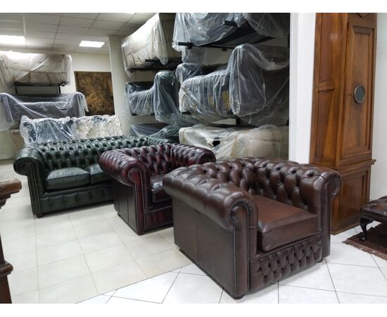 Divani e poltrone chesterfield inglesi originali nuovi e vintage 