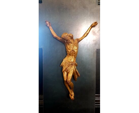 Cristo in legno intagliato e dorato