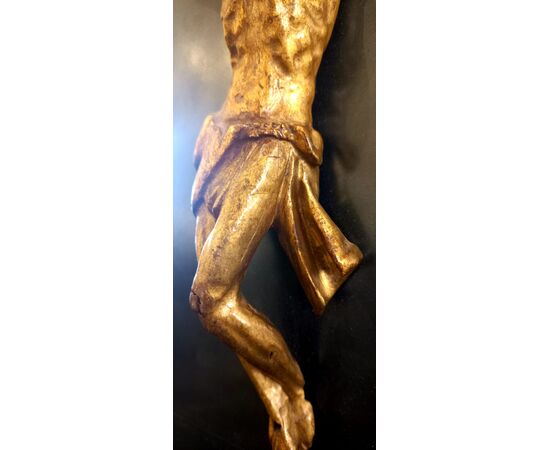 Cristo in legno intagliato e dorato