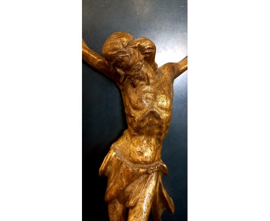 Cristo in legno intagliato e dorato