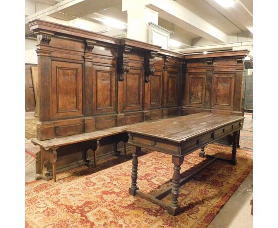 DARB228 - Boiserie in noce con panca, misura massima cm L 400 x H 215 x P 162   