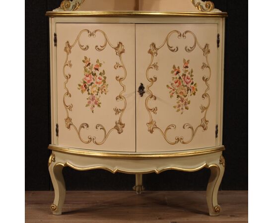 Corner cabinet in lacquered, gilded and painted wood from the 20th century