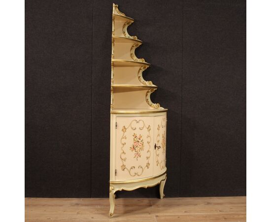 Corner cabinet in lacquered, gilded and painted wood from the 20th century