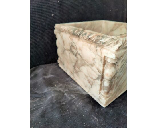 Fenomenale mortaio da centro in marmo di Carrara con intarsio - 26 x 26 cm