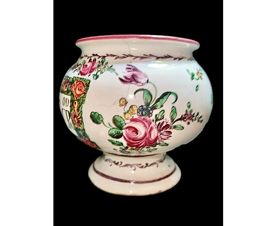 Vaso - pilloliere in maiolica globulare  con decoro alla rosa e simbolo di farmacia.Casali e Callegari.Pesaro.