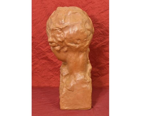 SCULTURE ART DECO IN TERRACOTTA, BUSTO DI DONNA, FIRMATA GENNARELLI, SCULTORE ITALIANO. (STTE81)