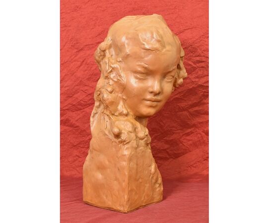 SCULTURE ART DECO IN TERRACOTTA, BUSTO DI DONNA, FIRMATA GENNARELLI, SCULTORE ITALIANO. (STTE81)