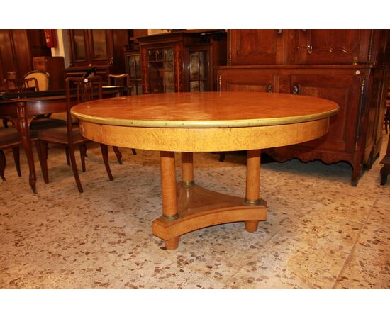 Tavolo Nord Europa di fine 1800 stile Biedermeier in Legno di Olmo e Radica