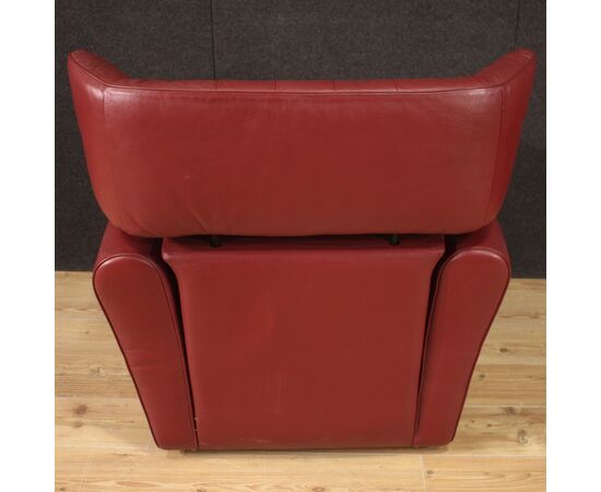 Italian armchair with footstool in leather from the 80s