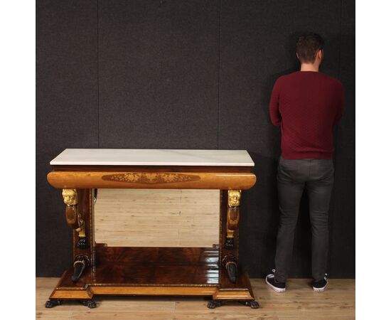 Console spagnola in legno intarsiato del XIX secolo