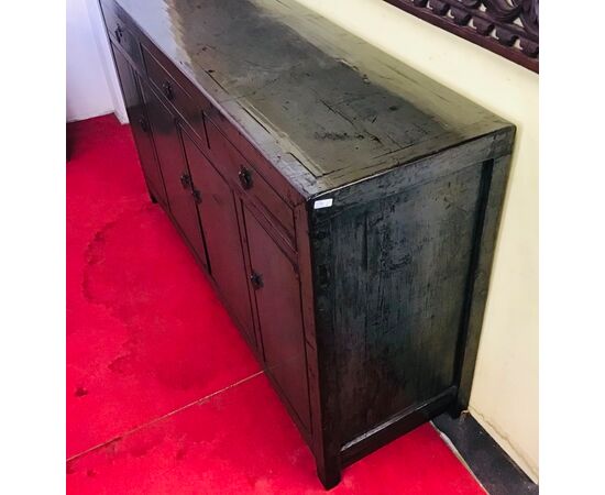 Credenza monocroma