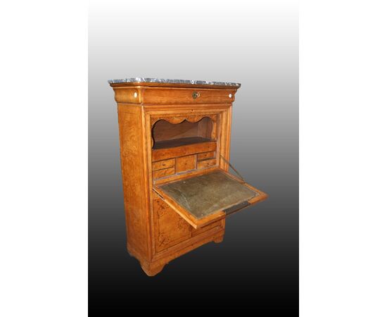 Secretaire francese del 1800 stile Carlo X finemente intarsiato