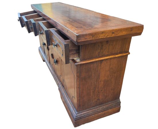 Particolare Credenza Madia Dispensa Luigi XIV in noce Emiliana