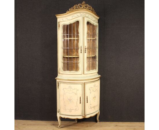 Lacquered, gilded and painted Venetian corner cabinet