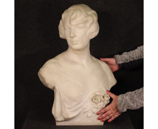 Great marble sculpture bust of woman