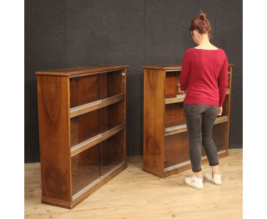 Pair of Italian bookcases in walnut wood with glass doors