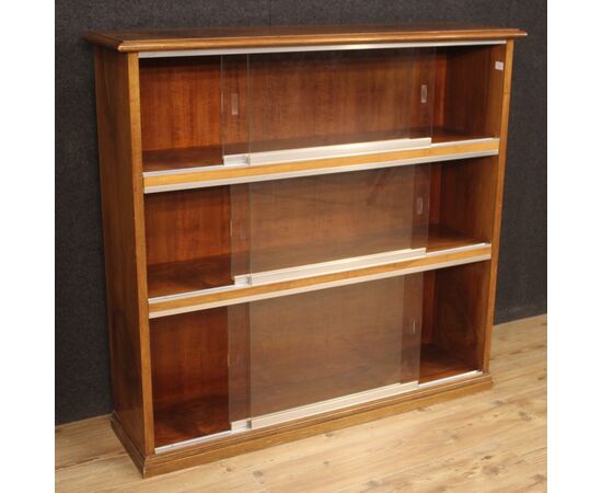 Pair of Italian bookcases in walnut wood with glass doors