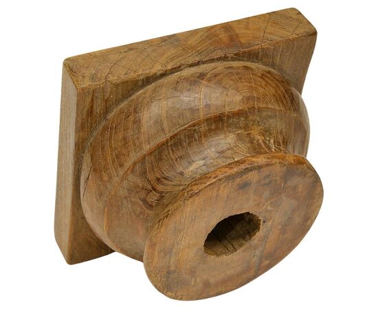 Piccolo capitello in legno di teak - M/353 -