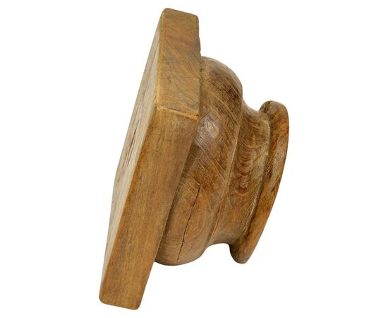 Piccolo capitello in legno di teak - M/353 -