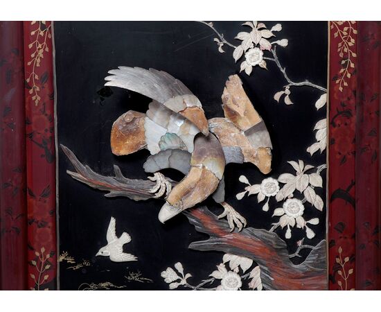 Parascintille per camino in legno orientale cinese del 1800 con pietre dure