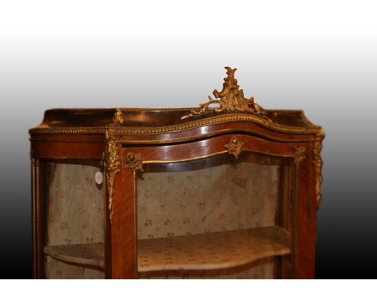 Secretaire francese stile Napoleone III del 1800 con ricchi intarsi e bronzi