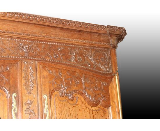 Armadio provenzale di fine 1700 inizio 1800 stile Provenzale in legno di rovere