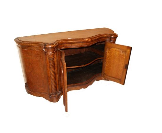 Servante sideboard inglese di metà 1800 stile Vittoriano in legno di olmo